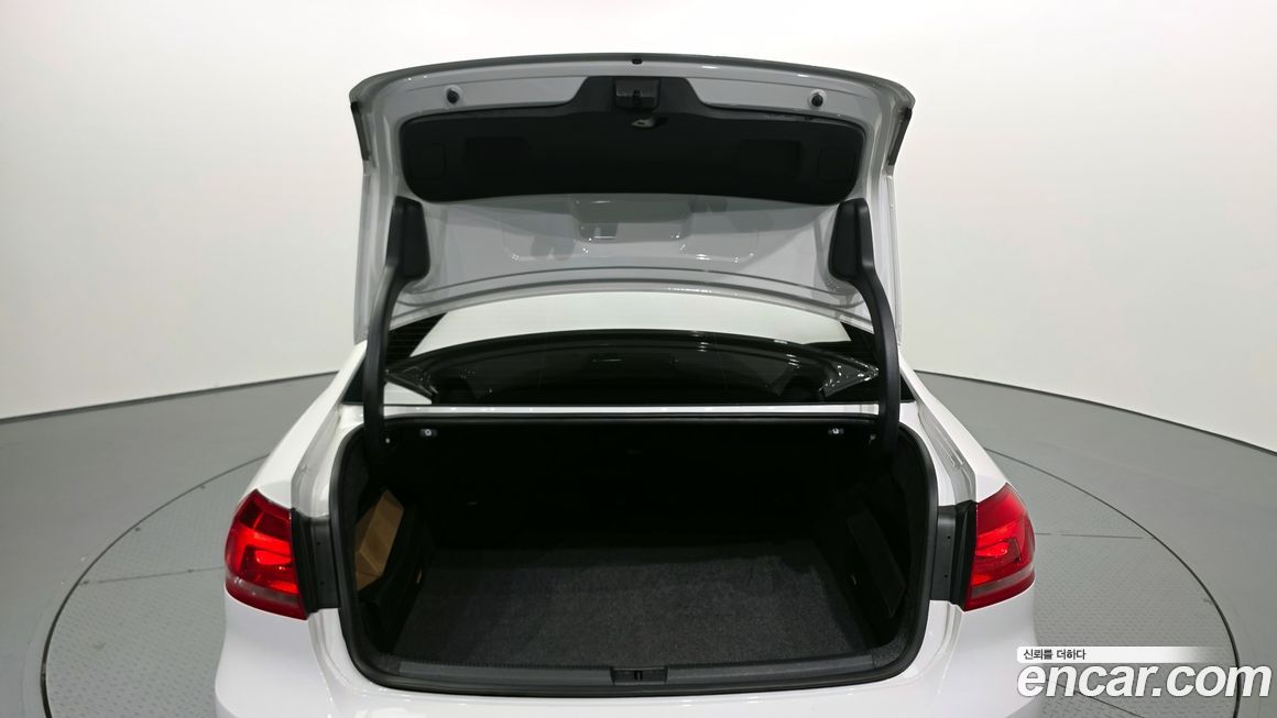 Volkswagen Passat 2013