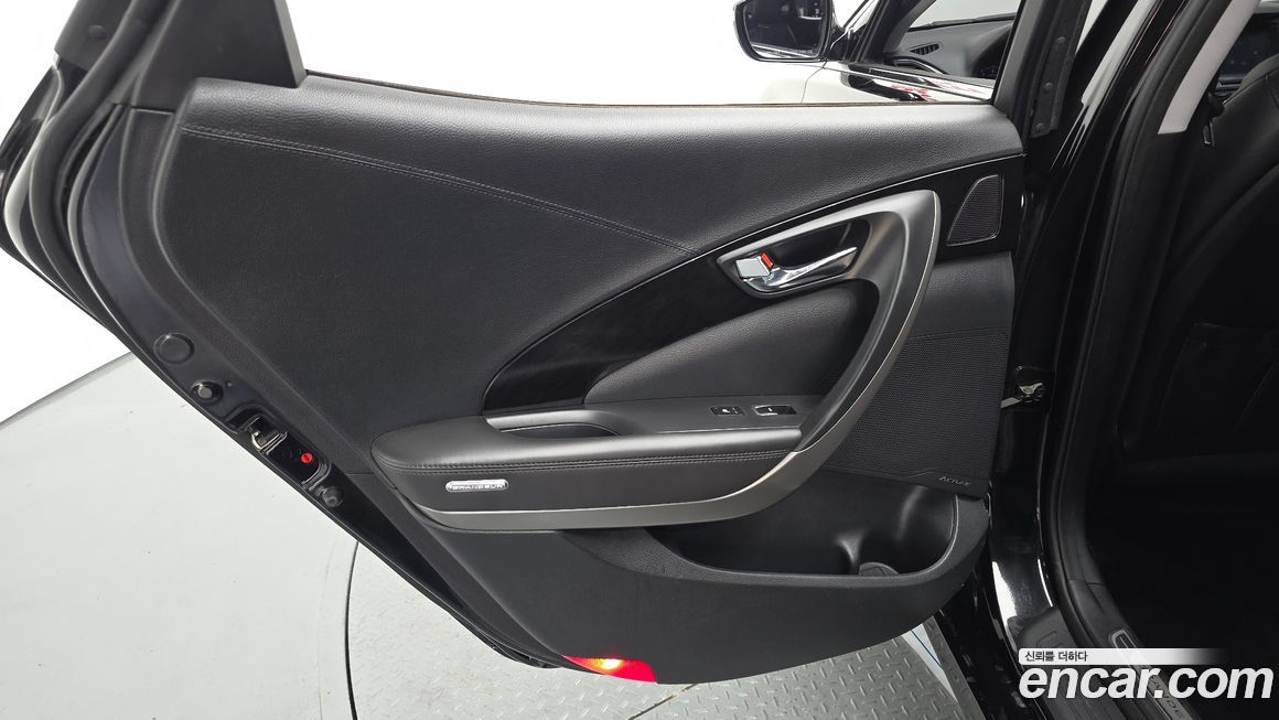 Hyundai Grandeur 2015