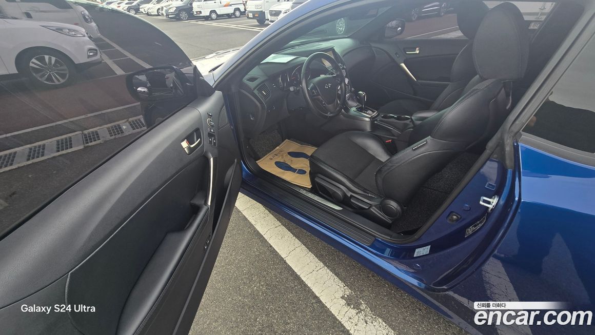 Hyundai Genesis 2015