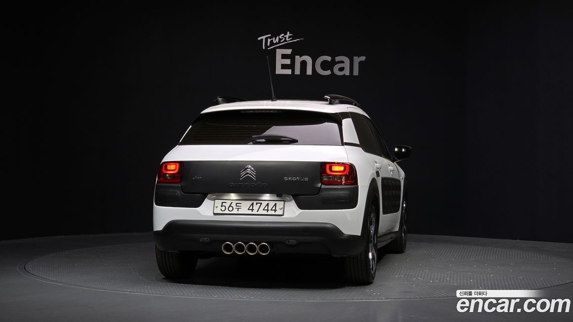Citroen-DS C4 CACTUS 2017