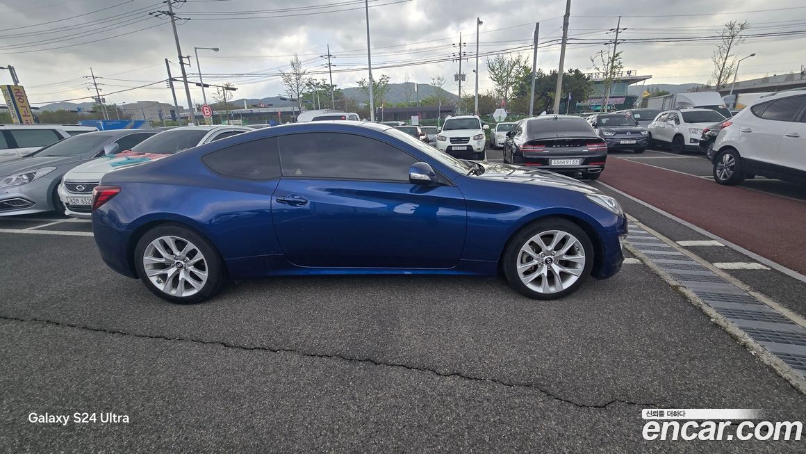 Hyundai Genesis 2015