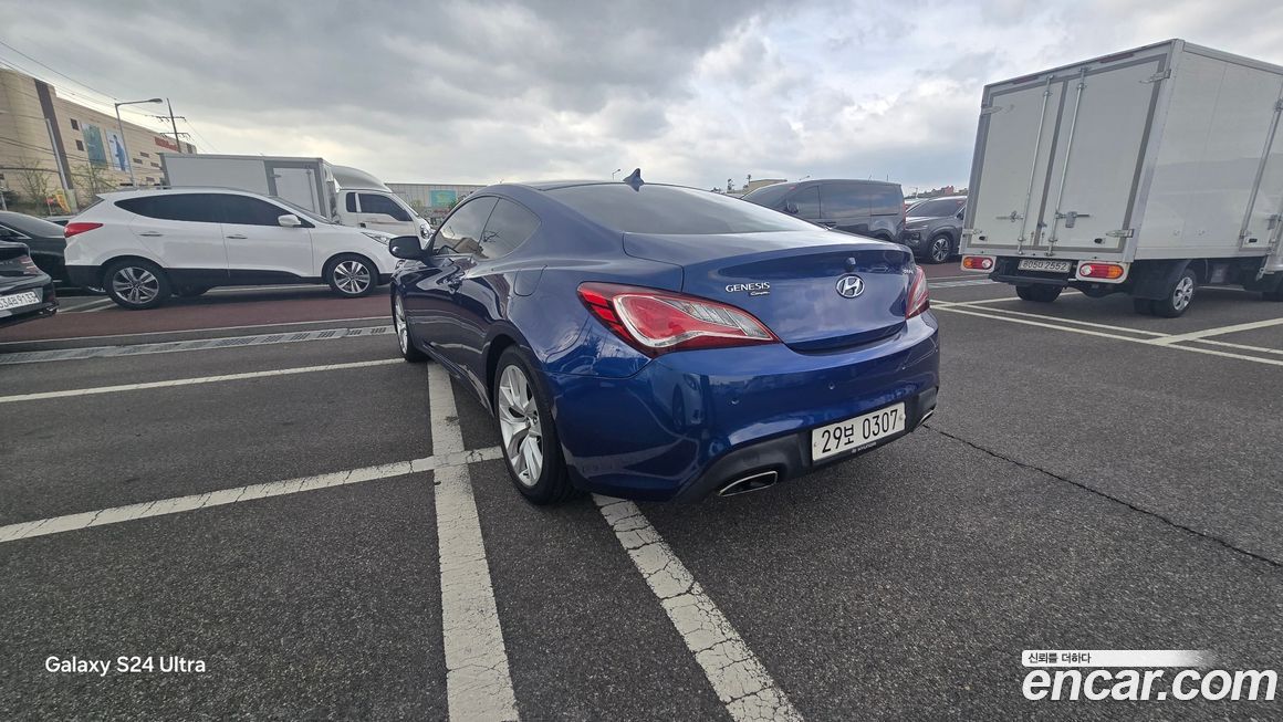 Hyundai Genesis 2015