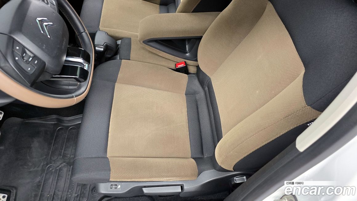 Citroen-DS C4 CACTUS 2017