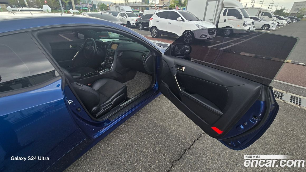 Hyundai Genesis 2015