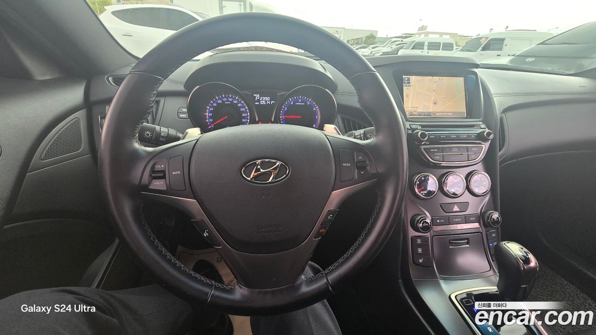 Hyundai Genesis 2015