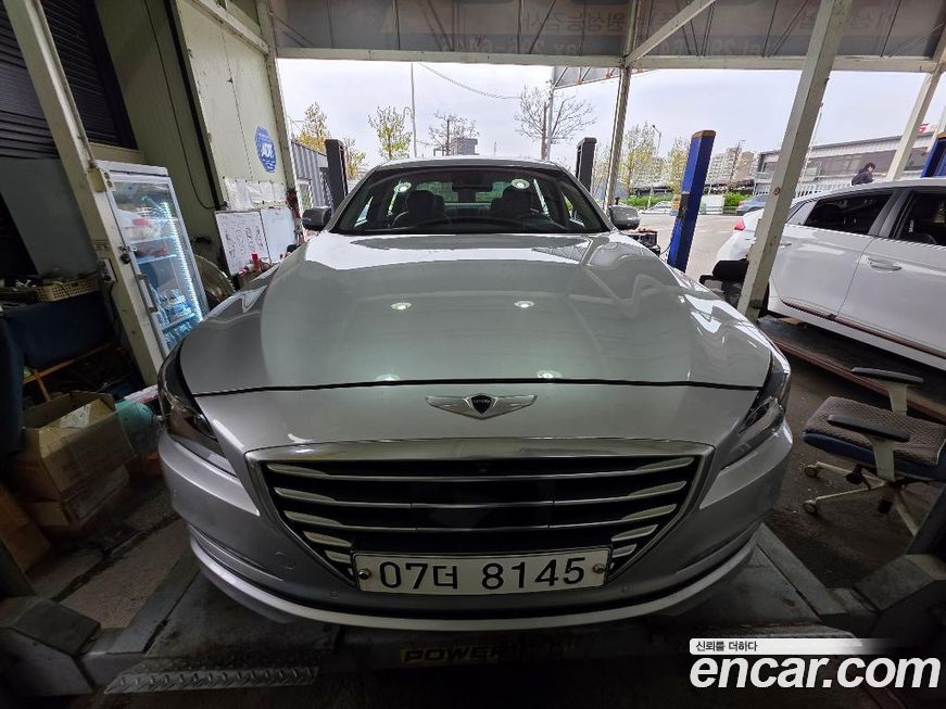 Hyundai Genesis 2014