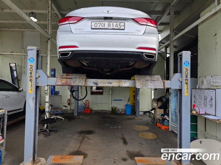 Hyundai Genesis 2014