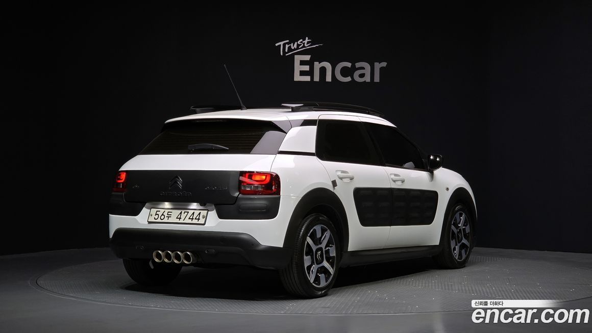 Citroen-DS C4 CACTUS 2017