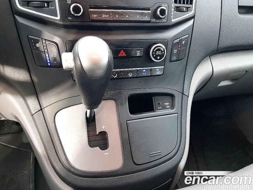 Hyundai Starex 2019