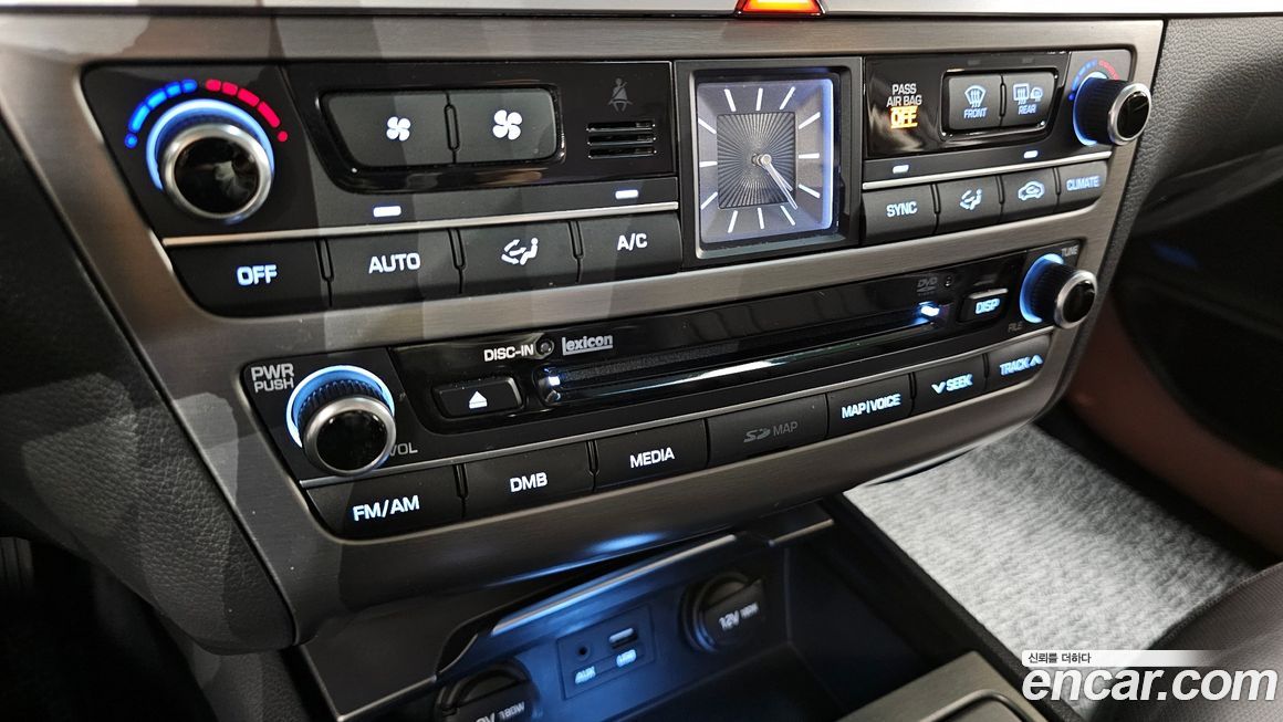 Hyundai Genesis 2016