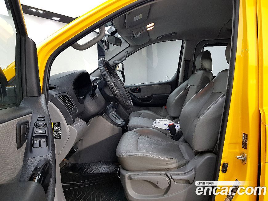 Hyundai Starex 2019