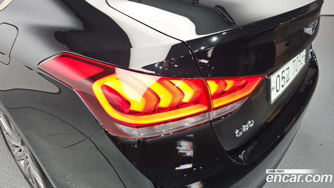 Hyundai Genesis 2016