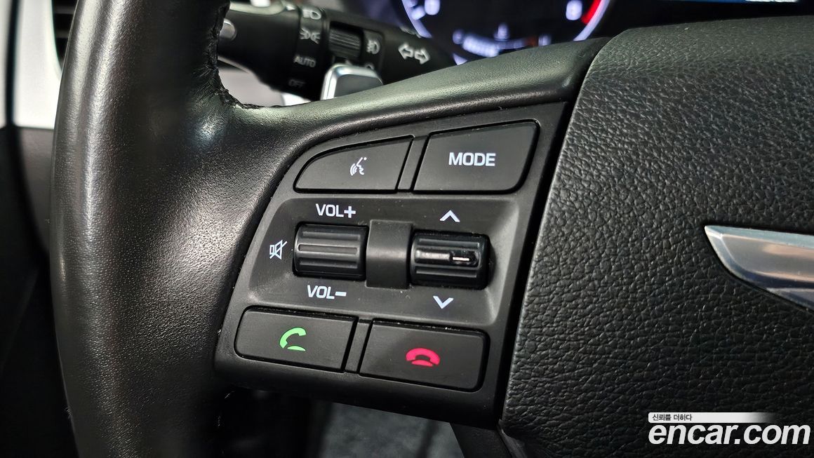 Hyundai Genesis 2016