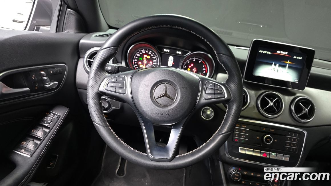 Mercedes-Benz CLA-Class 2017