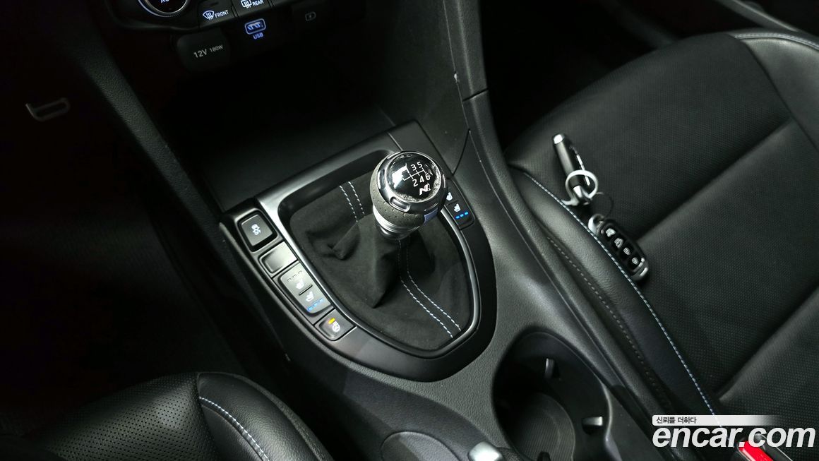 Hyundai Veloster 2022