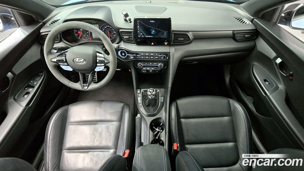 Hyundai Veloster 2022