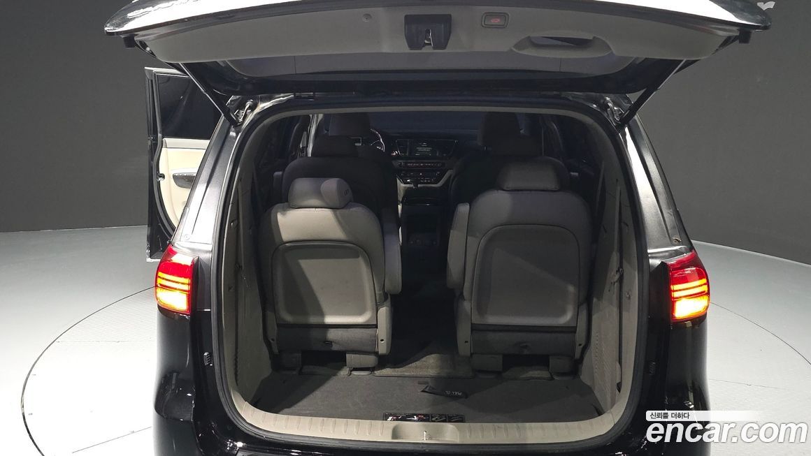 Kia Canival 2018
