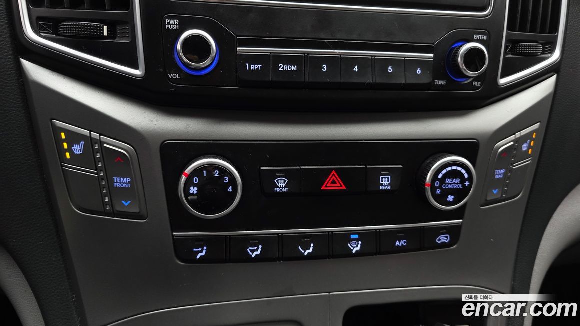 Hyundai Starex 2018