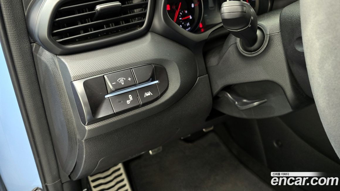 Hyundai Veloster 2022