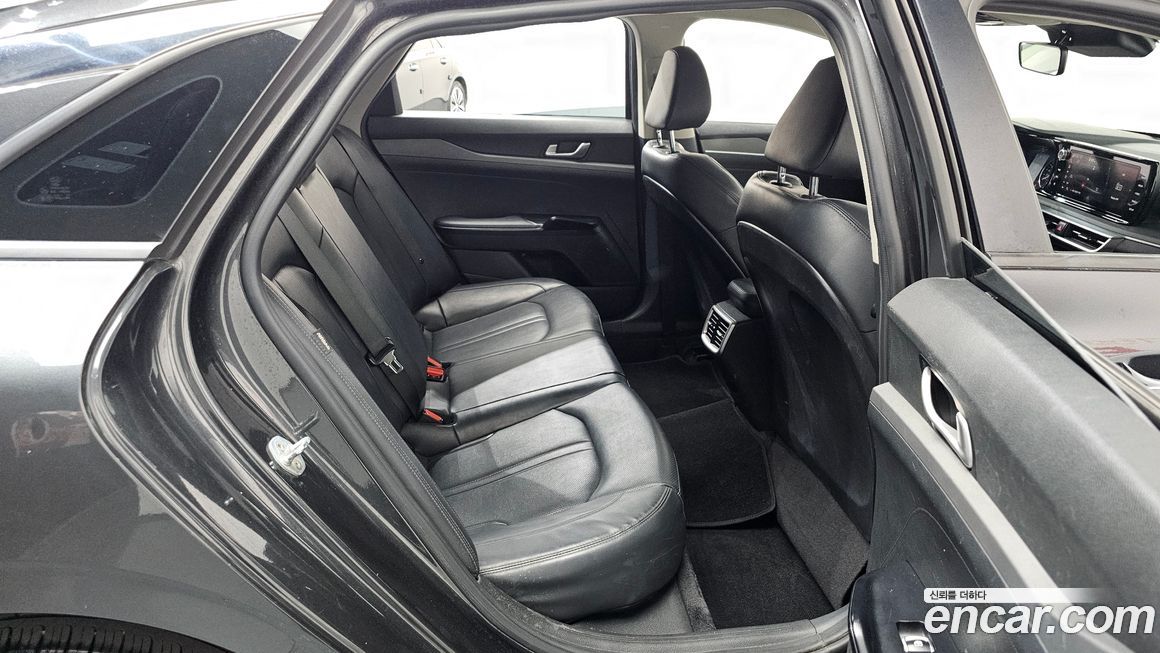 Kia K5 2021