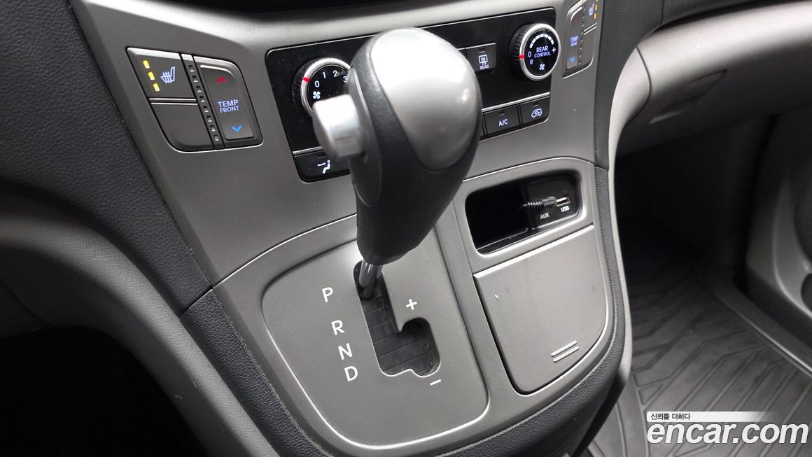 Hyundai Starex 2018