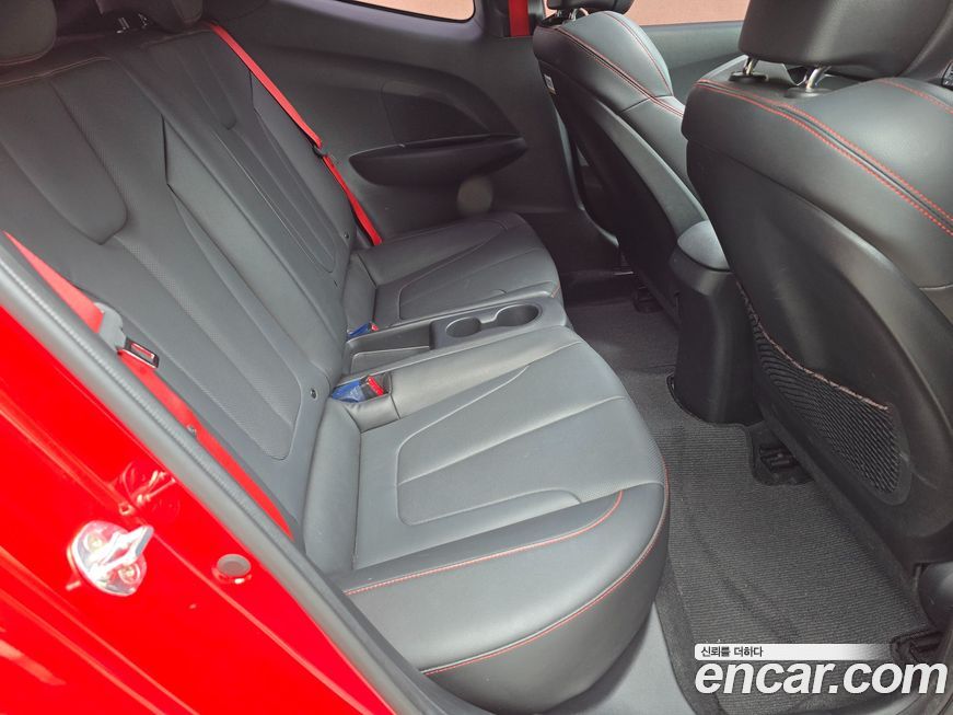 Hyundai Veloster 2018