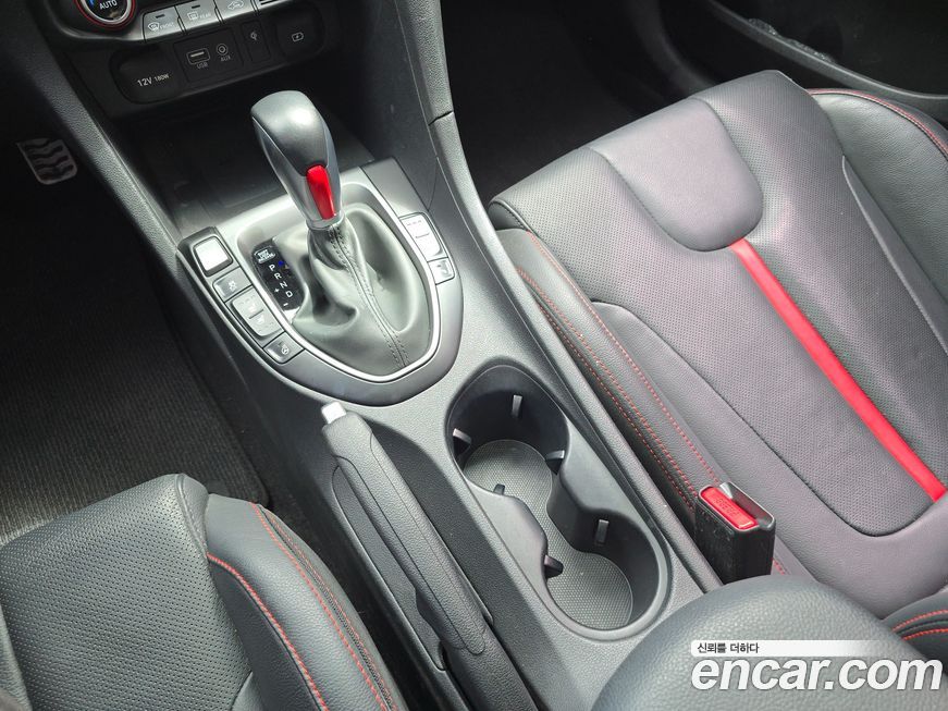 Hyundai Veloster 2018