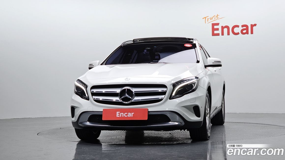Mercedes-Benz GLA-Class 2016
