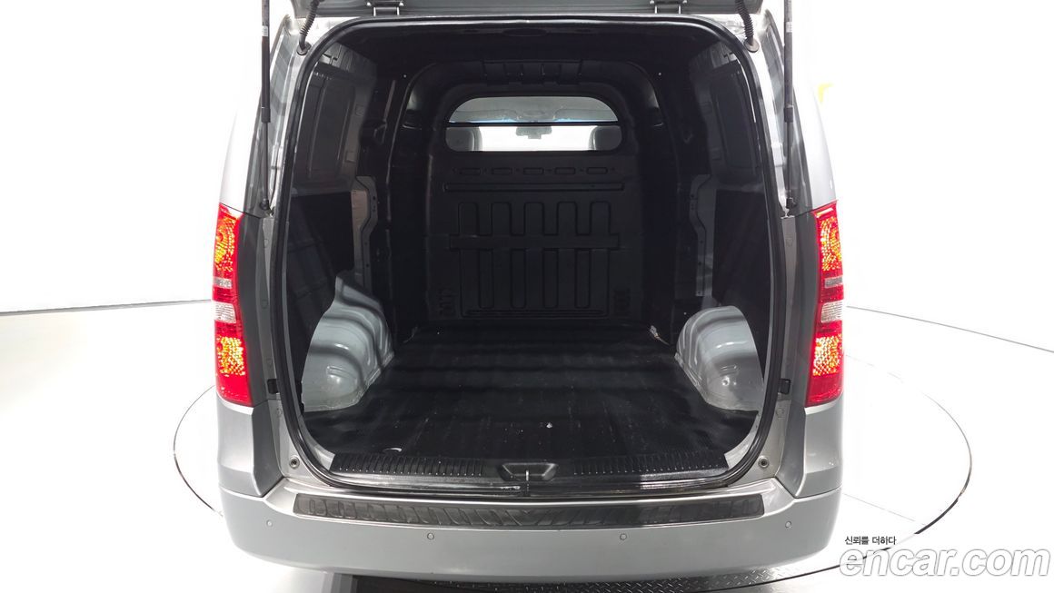 Hyundai Starex 2018
