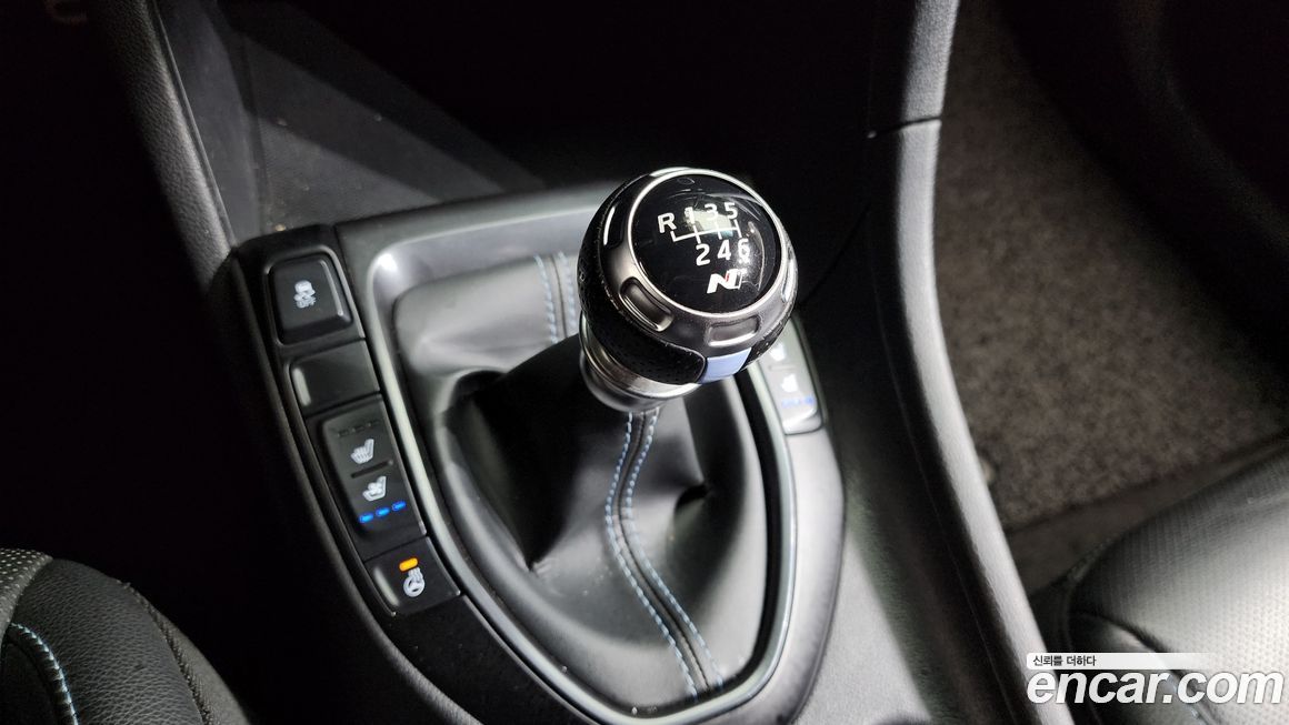 Hyundai Veloster 2019