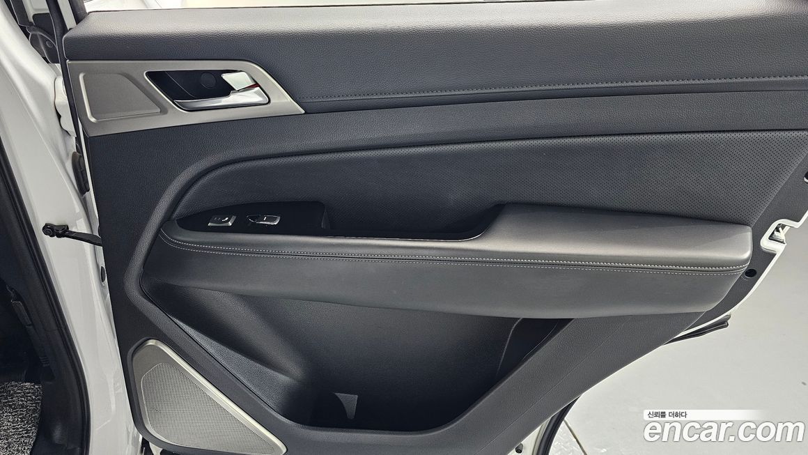 KG_Mobility_Ssangyong Rexton 2018