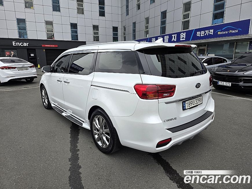 Kia Canival 2019