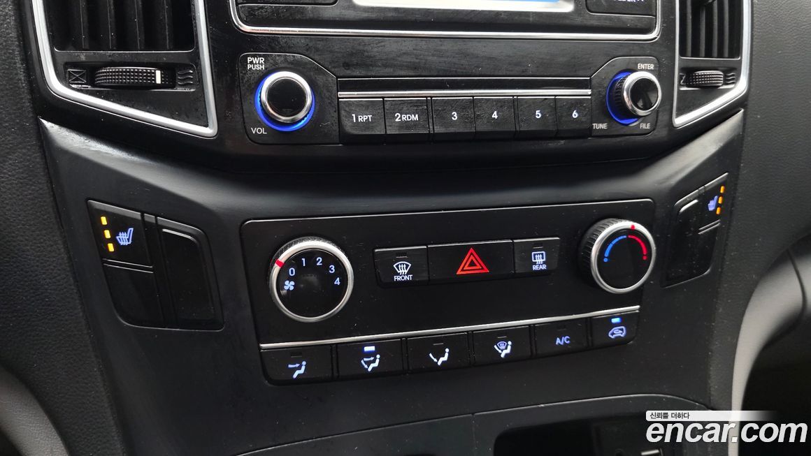 Hyundai Starex 2018