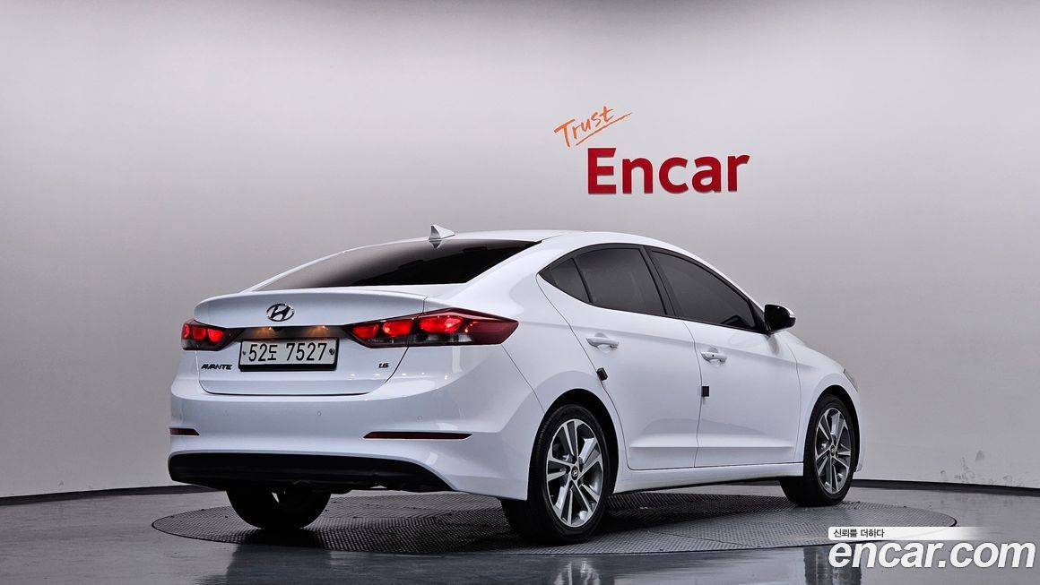 Hyundai AVANTE 2018