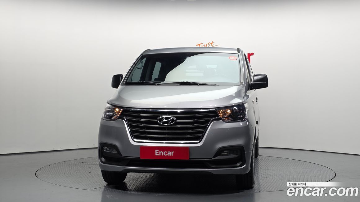 Hyundai Starex 2018