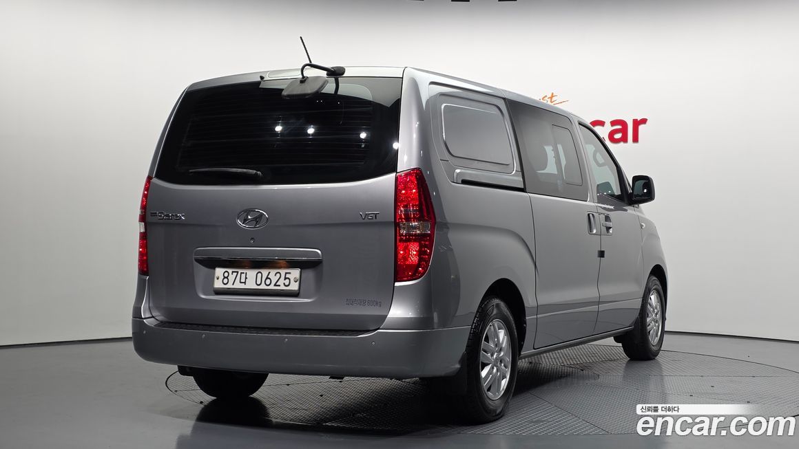 Hyundai Starex 2018