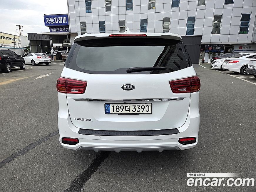 Kia Canival 2019