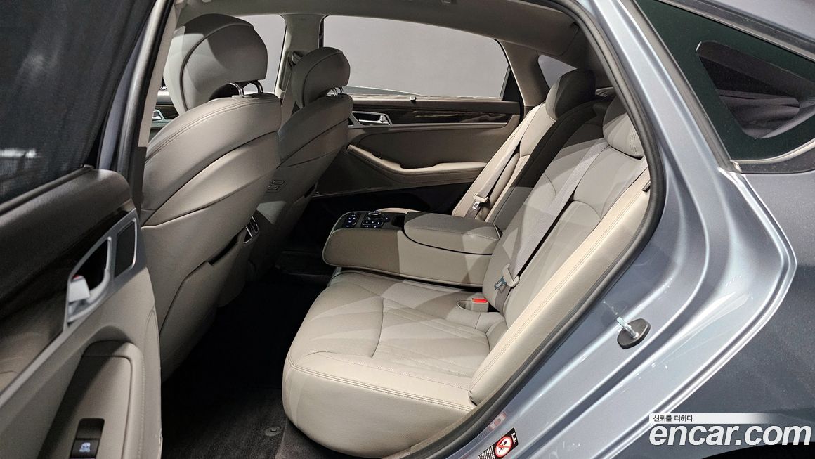 Hyundai Genesis 2014