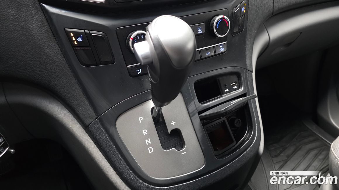 Hyundai Starex 2018