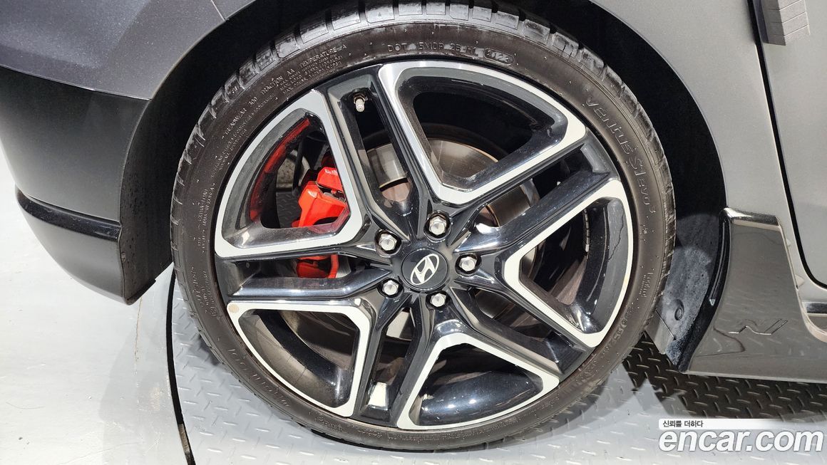 Hyundai Veloster 2019