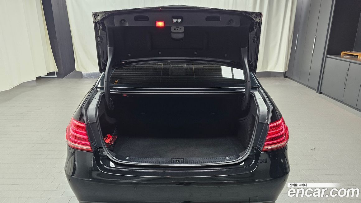 Mercedes-Benz E-Class 2015