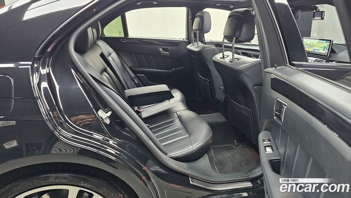 Mercedes-Benz E-Class 2015