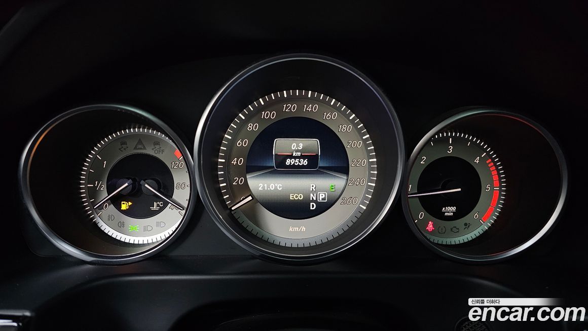 Mercedes-Benz E-Class 2015