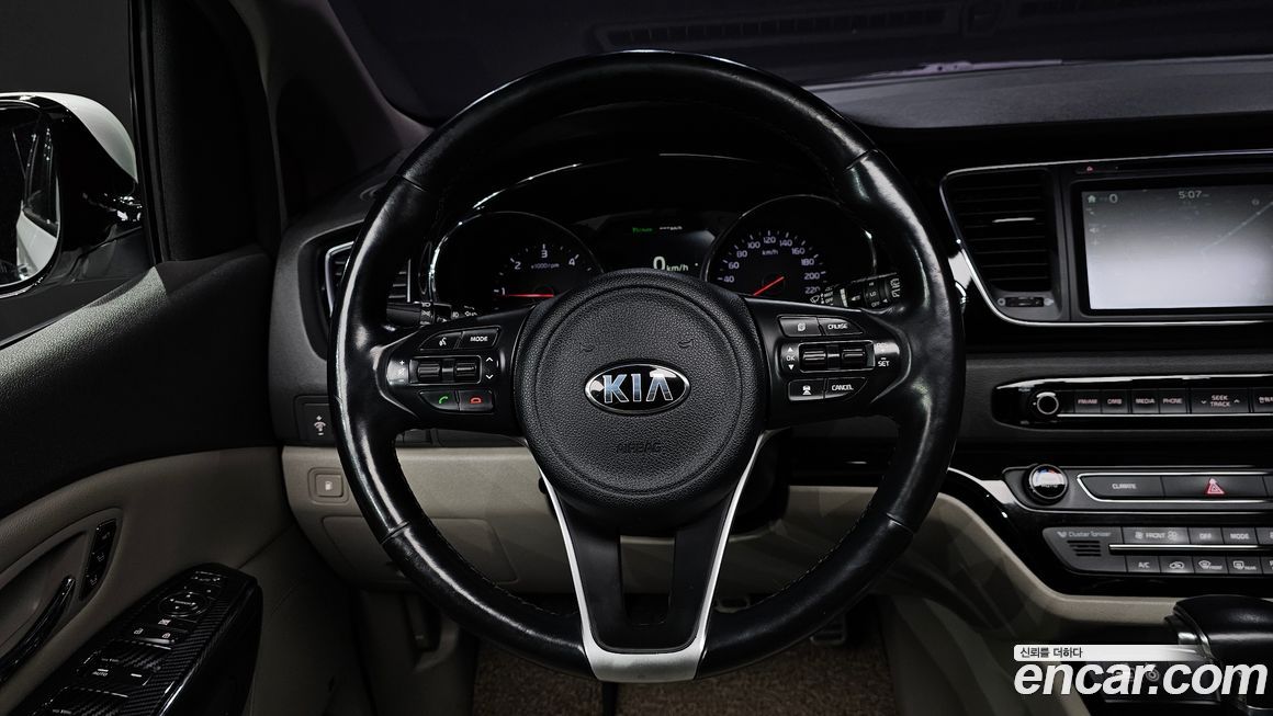 Kia Canival 2017