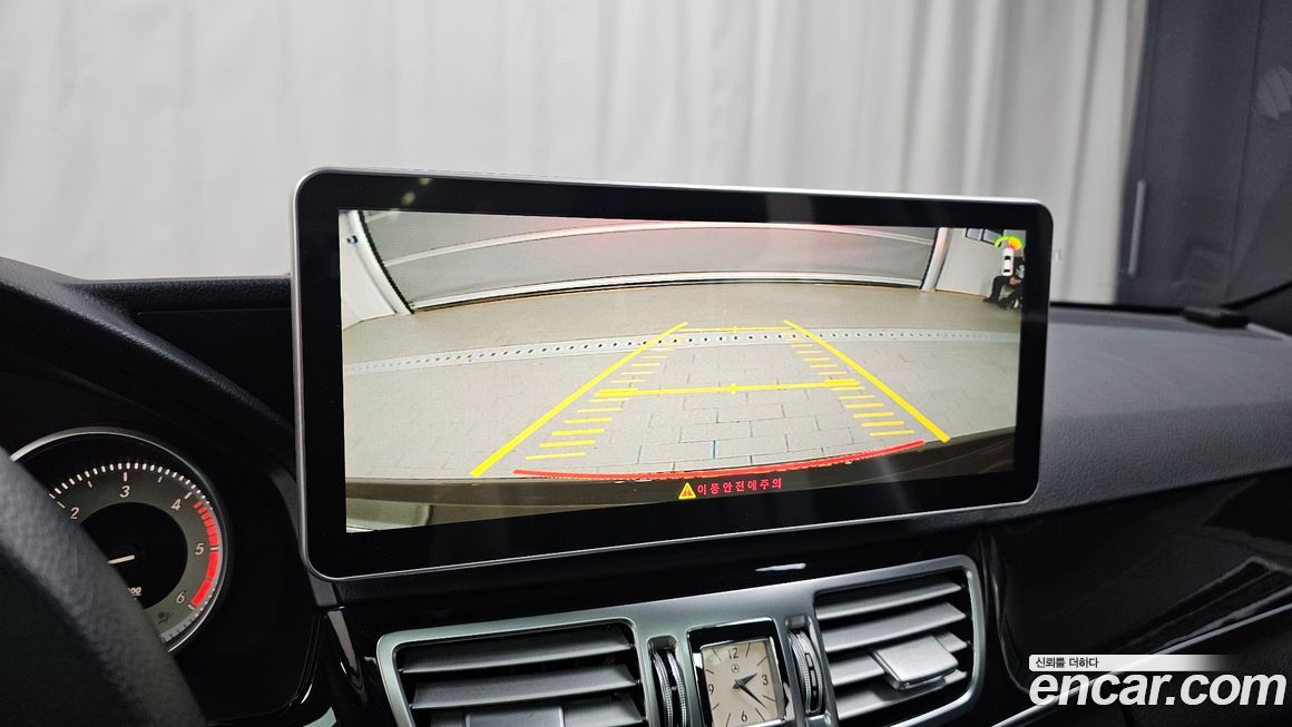 Mercedes-Benz E-Class 2015