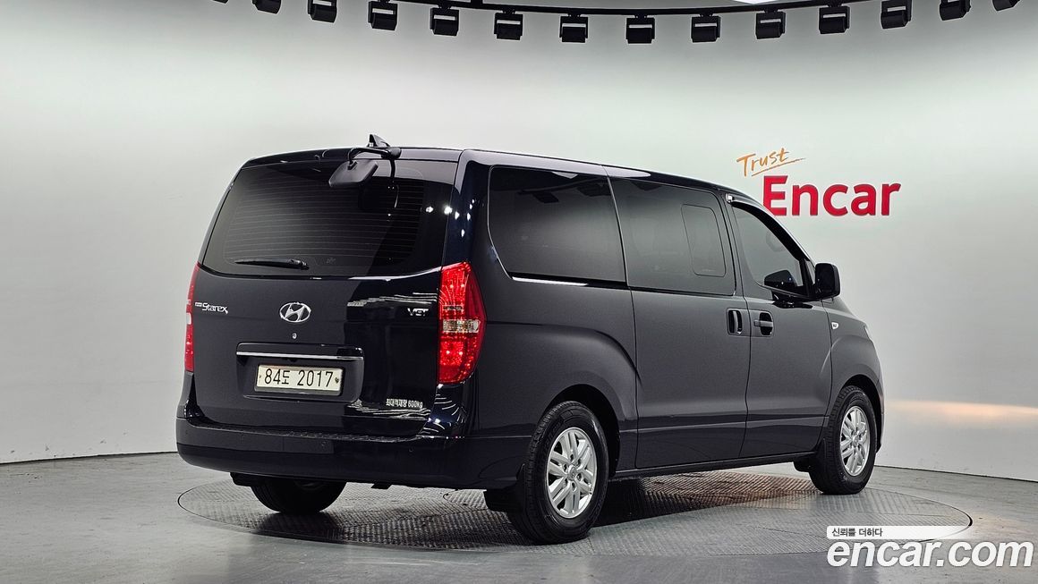 Hyundai Starex 2021