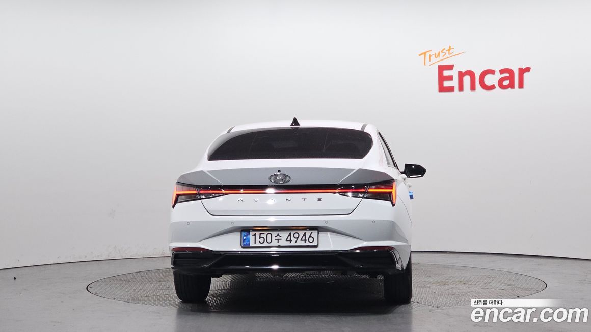 Hyundai AVANTE 2021