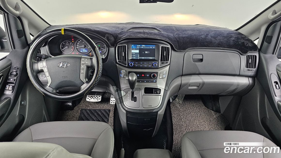 Hyundai Starex 2021