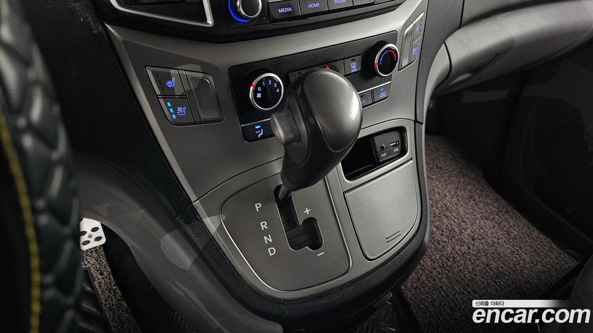 Hyundai Starex 2021
