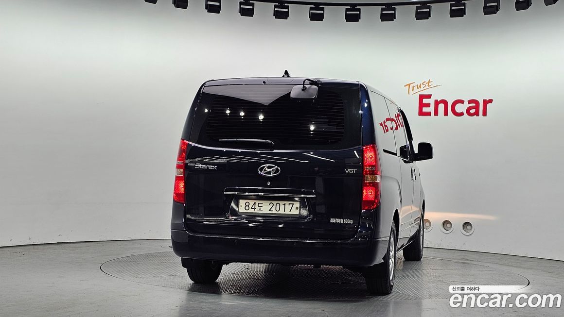 Hyundai Starex 2021